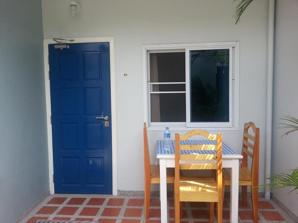 פאטאיה Yiasu Bed And Breakfast חדר תמונה