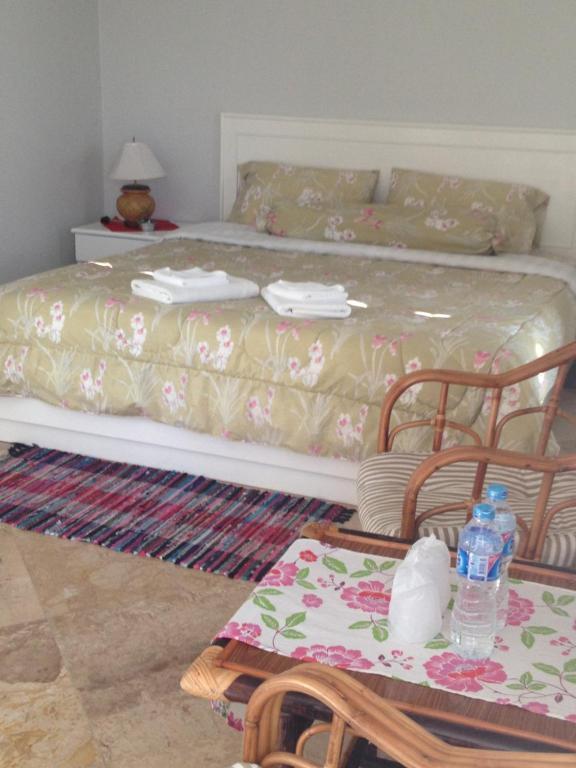 פאטאיה Yiasu Bed And Breakfast חדר תמונה