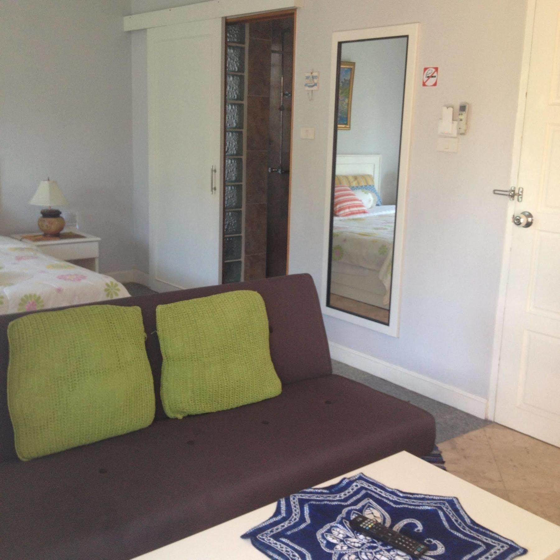 פאטאיה Yiasu Bed And Breakfast מראה חיצוני תמונה