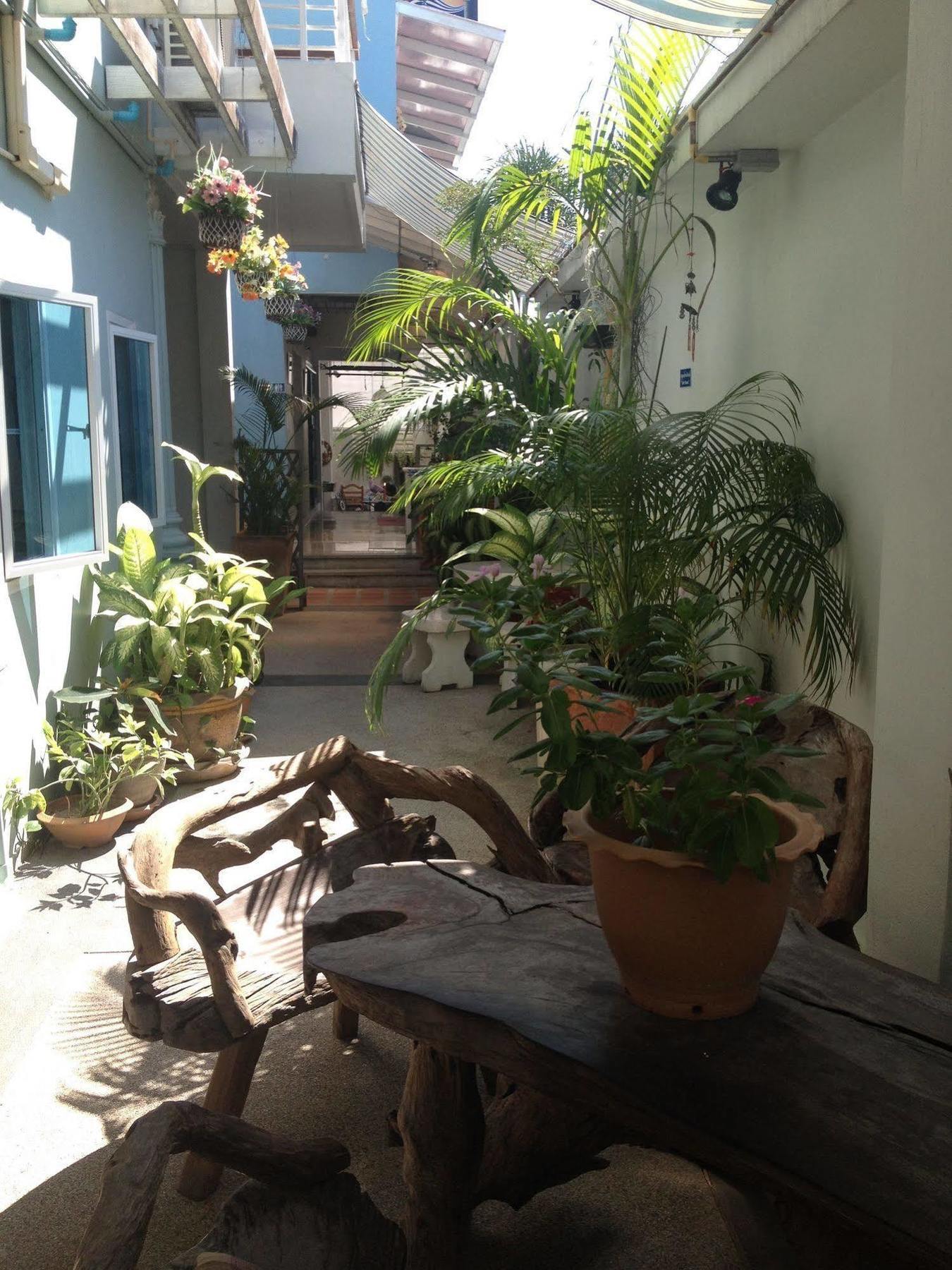 פאטאיה Yiasu Bed And Breakfast מראה חיצוני תמונה